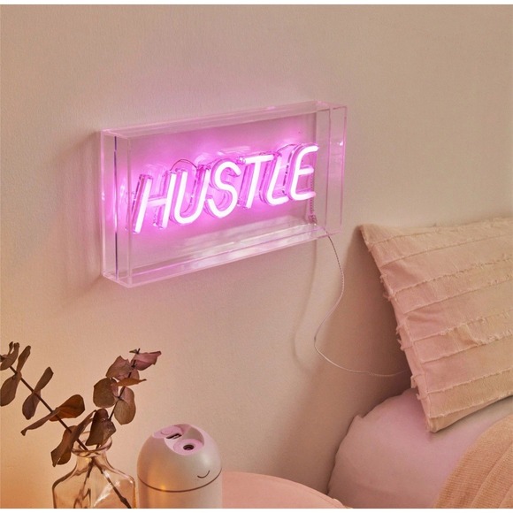 Urban Shop LED Neon Hustle Light-up Clear Acrylic Box Pink Bright Office Light - Picture 2 of 6